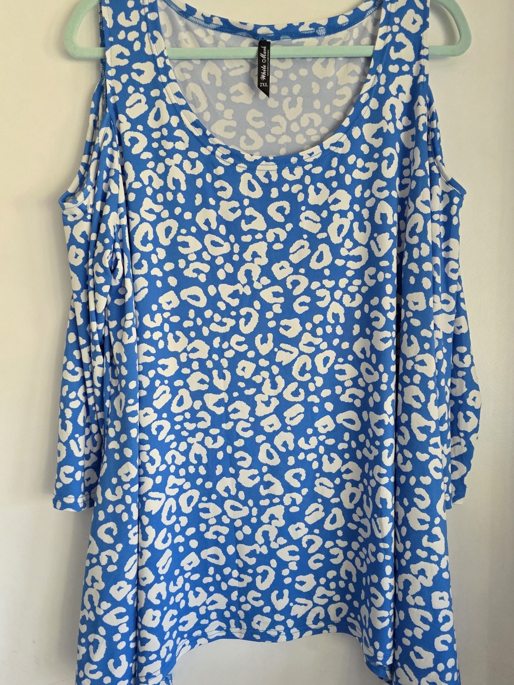 White Mark Blue & White Leopard Cold-Shoulder Top 2XL